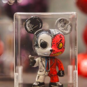 Funko Toy Duas Caras - primeiro toy feito para posts “faça você mesmo” da posca em 2015